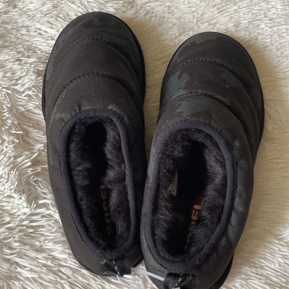 New women’s Sz 7 Camo GREY faux fur comfortable cozy slippers by Sorel - Picture 8 of 10